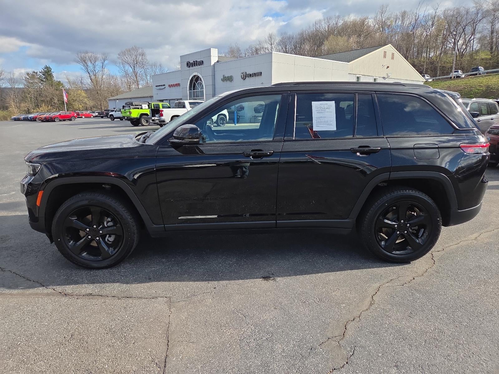 2023 Jeep Grand Cherokee Altitude 4x4