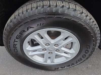 2023 Jeep Grand Cherokee Laredo 4x4