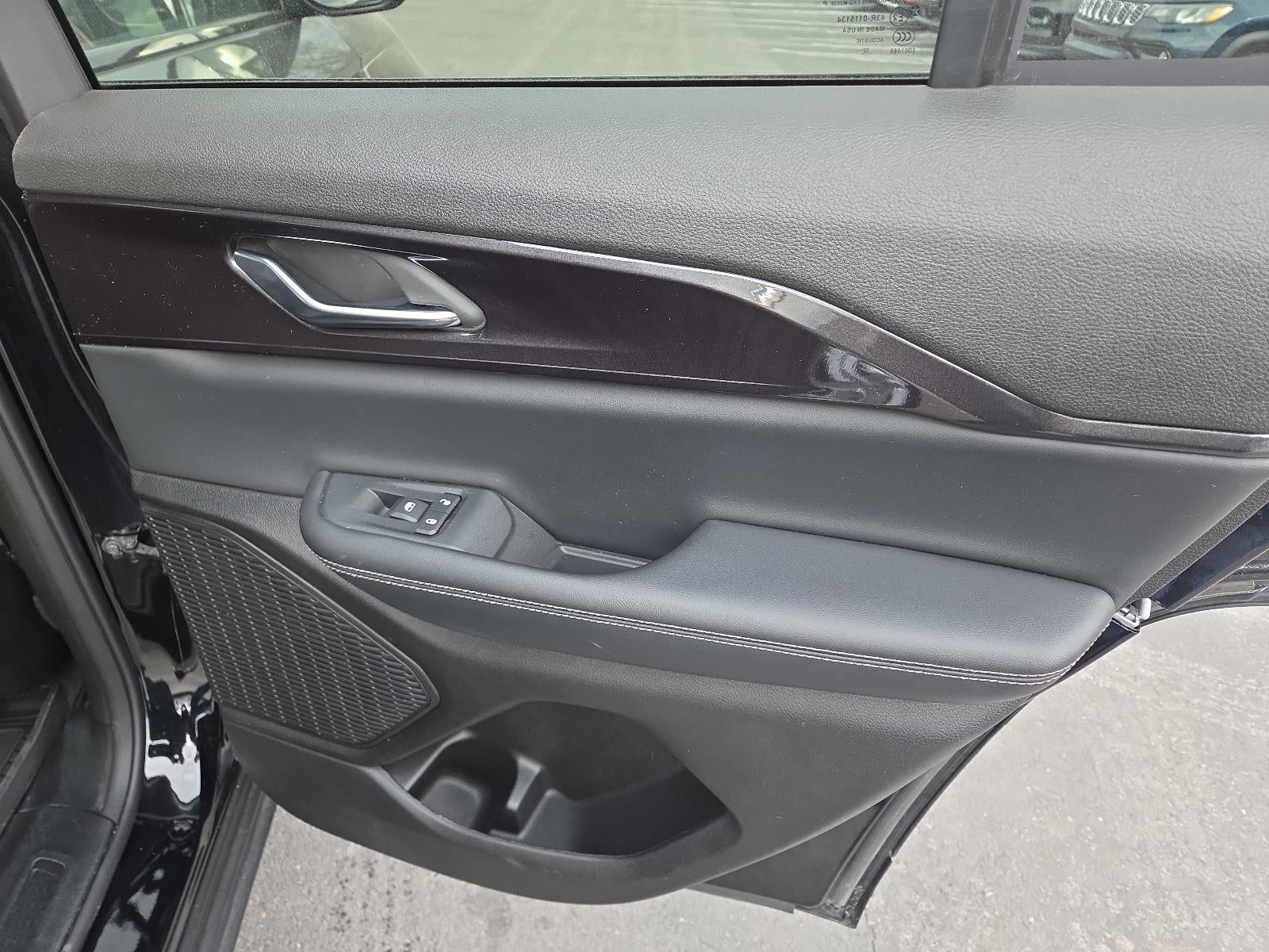 2023 Jeep Grand Cherokee Laredo 4x4