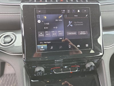 2023 Jeep Grand Cherokee Laredo 4x4