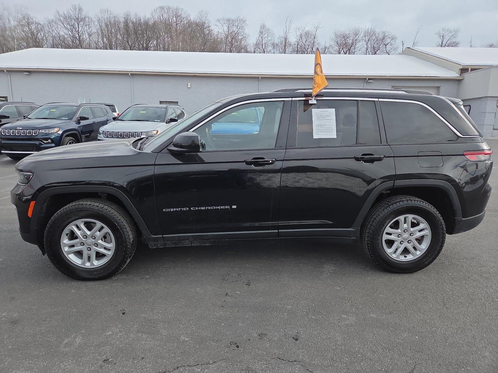 2023 Jeep Grand Cherokee Laredo 4x4