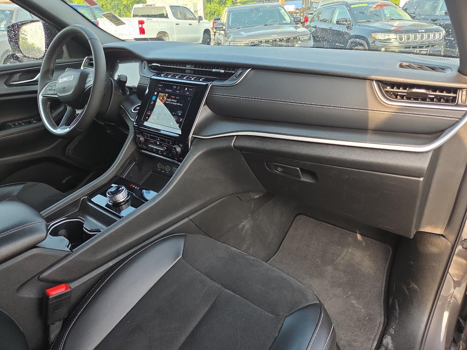 2024 Jeep Grand Cherokee L Altitude 4x4