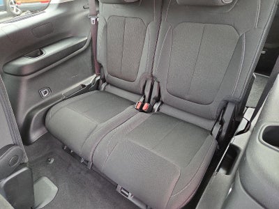 2023 Jeep Grand Cherokee L Laredo 4x4