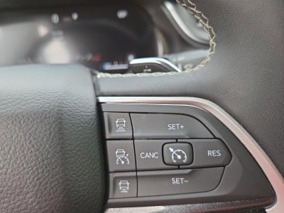 2023 Jeep Grand Cherokee L Laredo 4x4