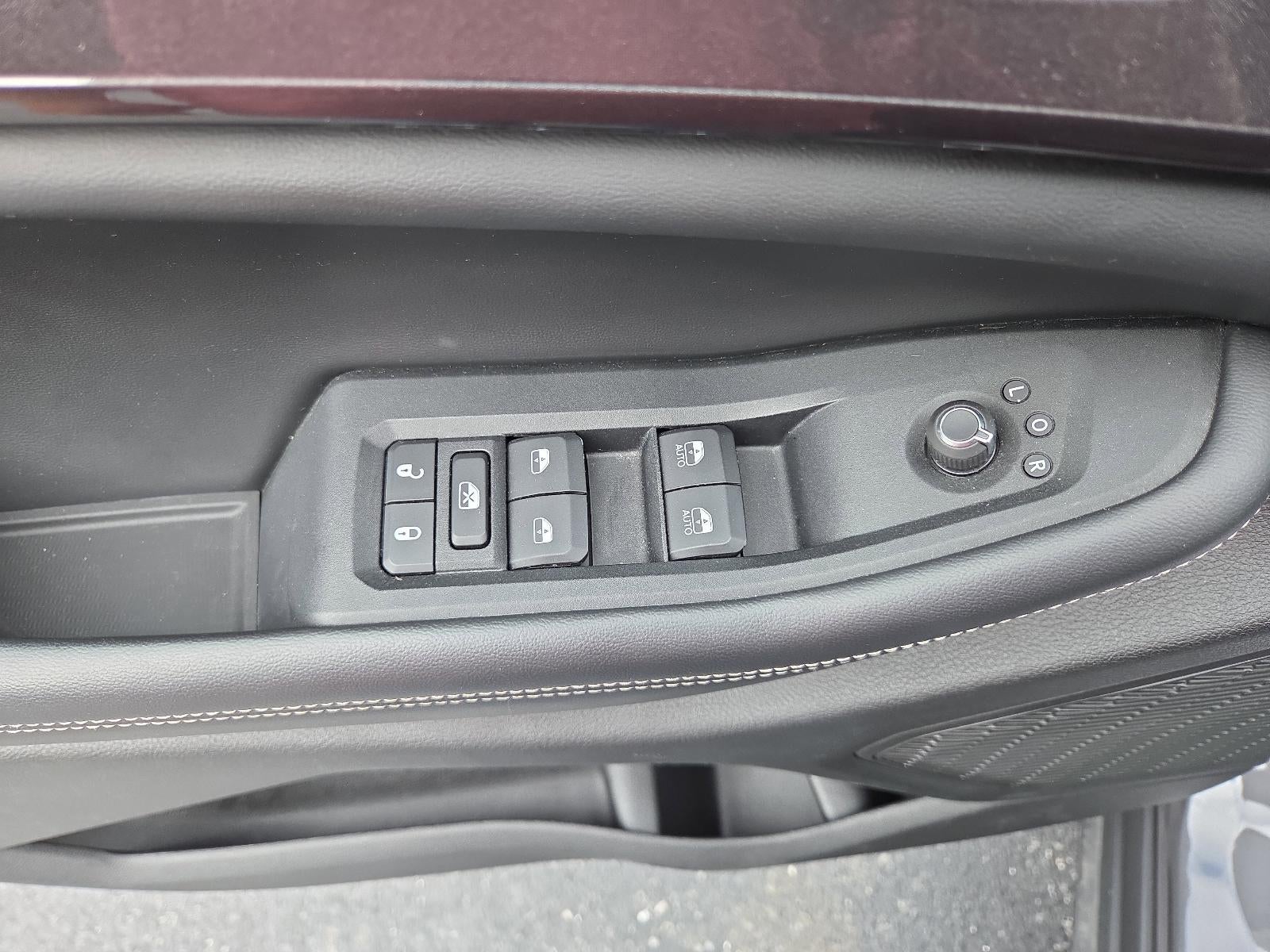 2023 Jeep Grand Cherokee L Laredo 4x4
