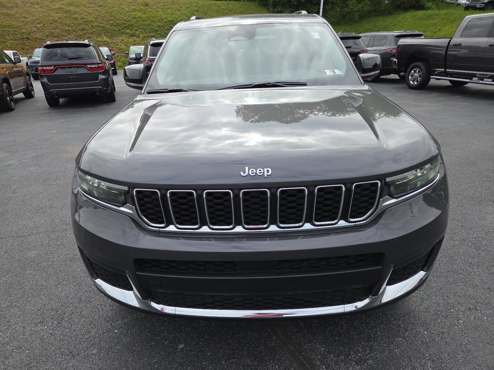 2023 Jeep Grand Cherokee L Laredo 4x4