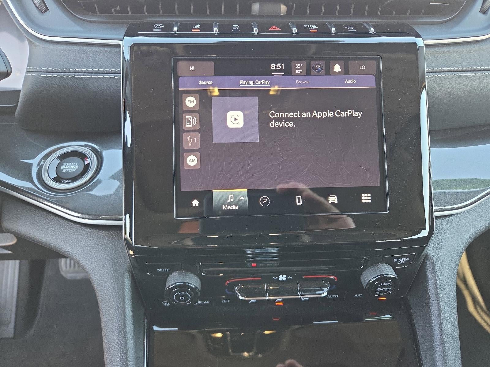 2023 Jeep Grand Cherokee L Laredo 4x4