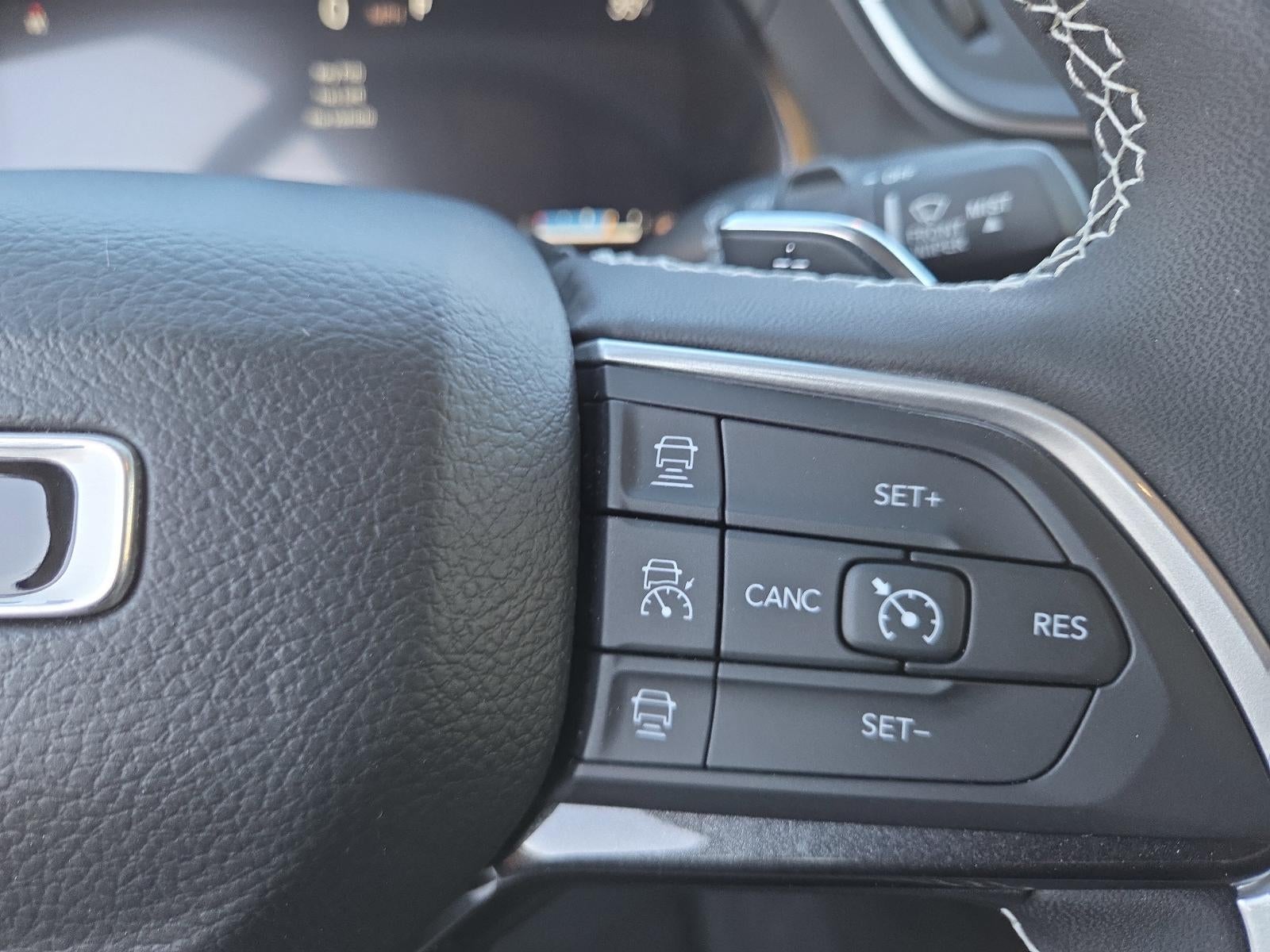 2023 Jeep Grand Cherokee L Laredo 4x4