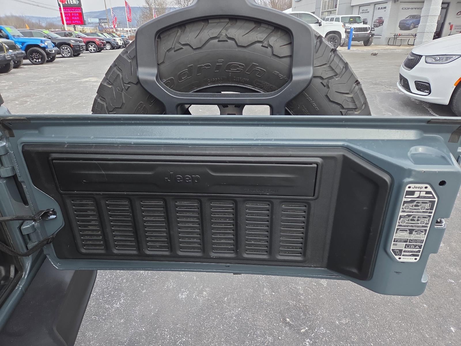 2025 Jeep Wrangler 4xe Willys 4x4