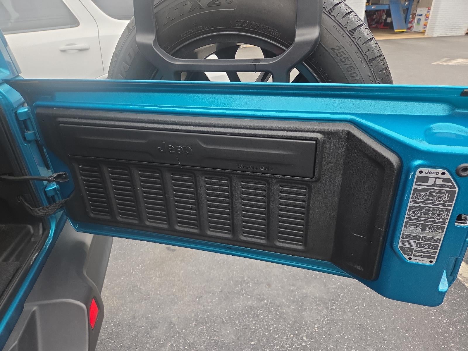 2024 Jeep Wrangler 4xe Sahara 4x4