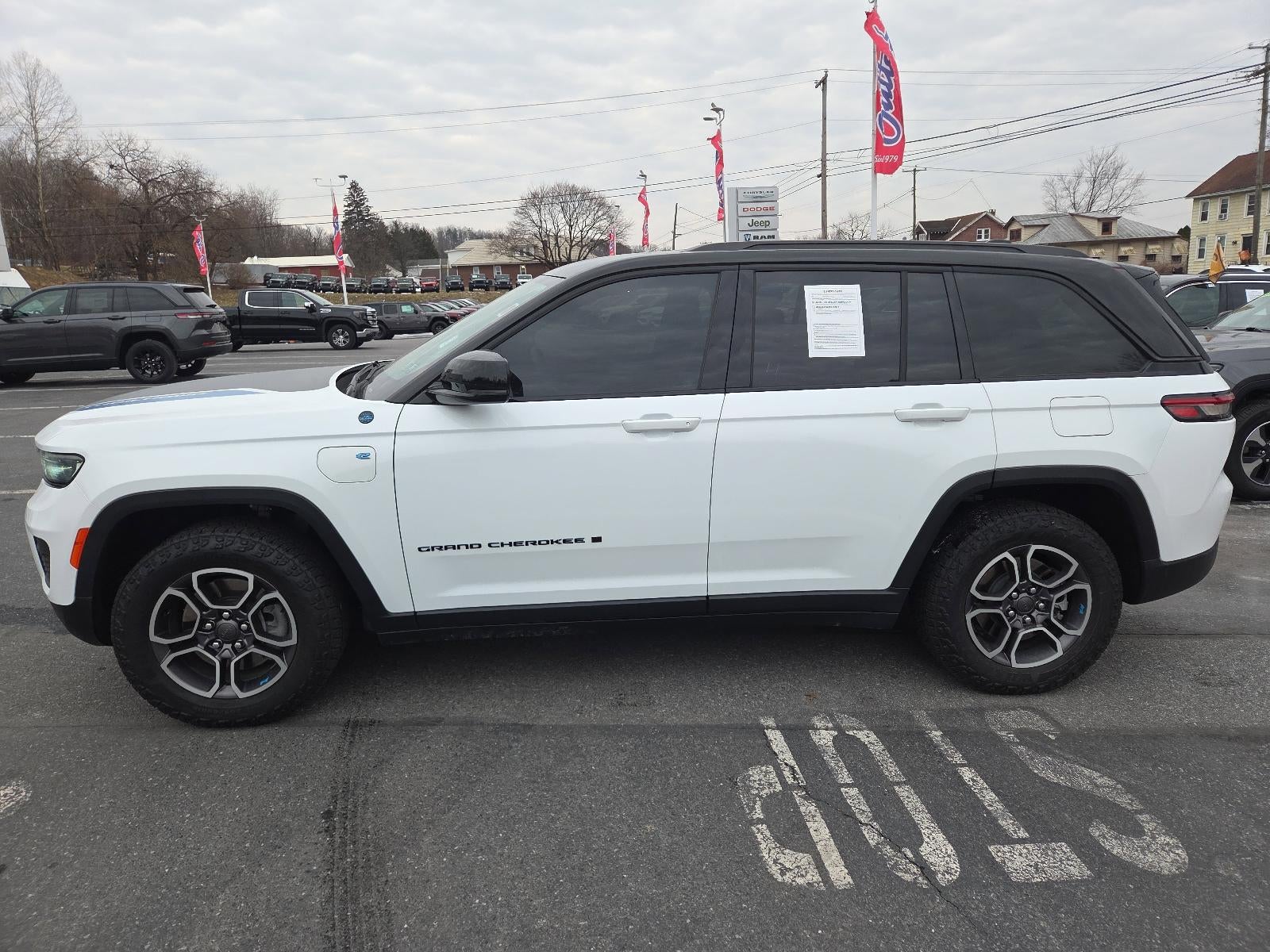 2023 Jeep Grand Cherokee 4xe Trailhawk 4x4
