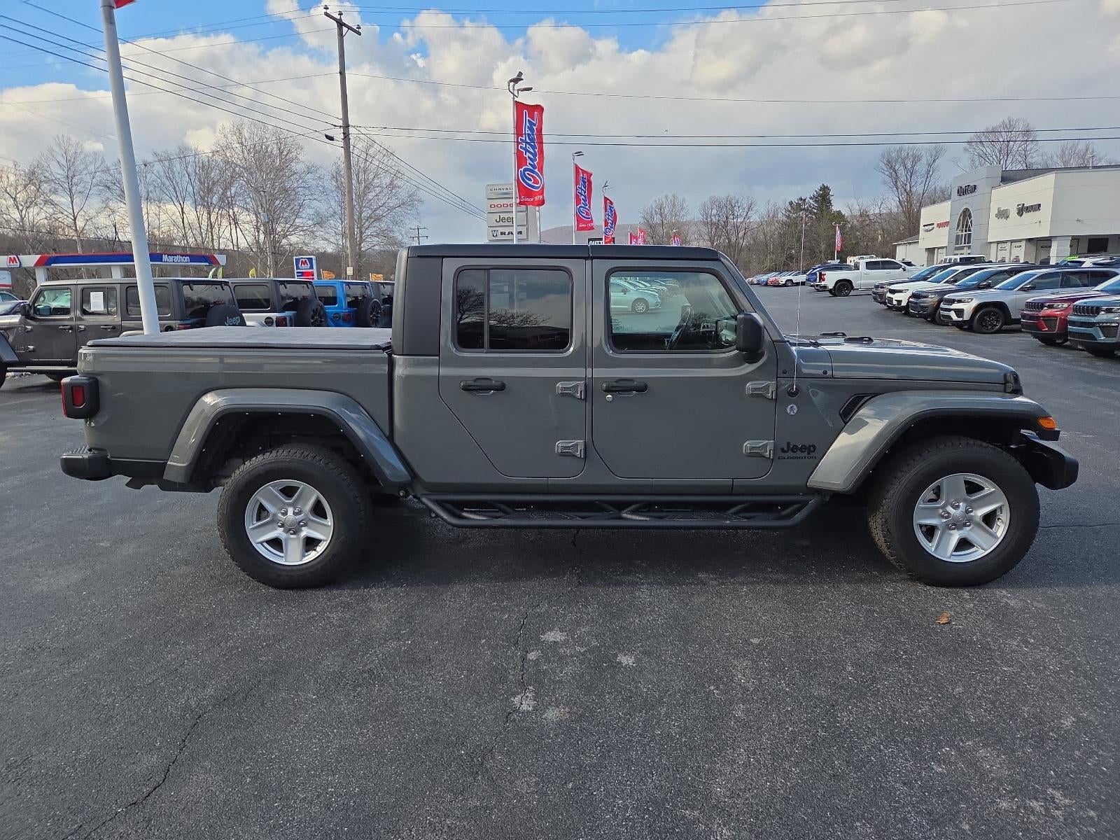 2022 Jeep Gladiator Sport S 4x4