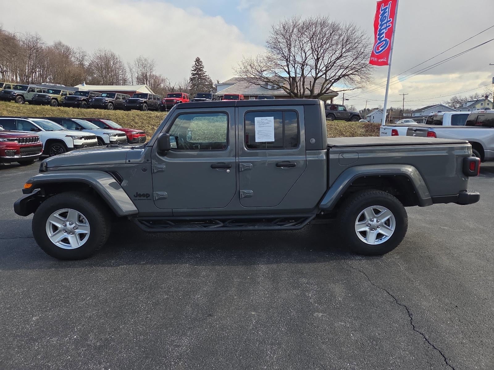 2022 Jeep Gladiator Sport S 4x4