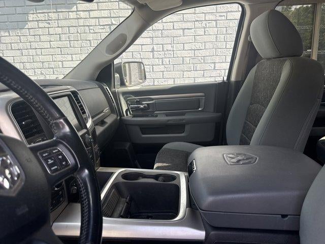 2016 RAM 1500 4WD Crew Cab 5.7 Ft Box Big Horn