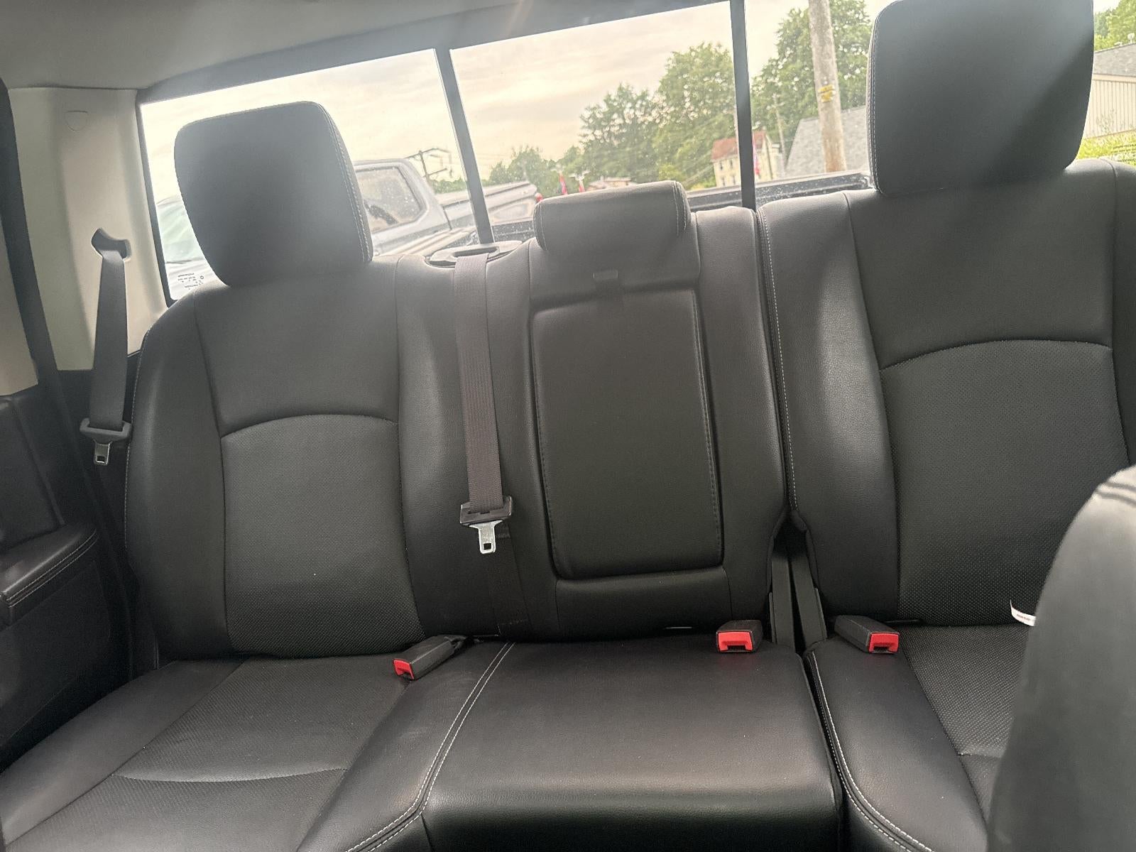 2017 RAM 1500 Laramie 4x4 Crew Cab 5'7" Box
