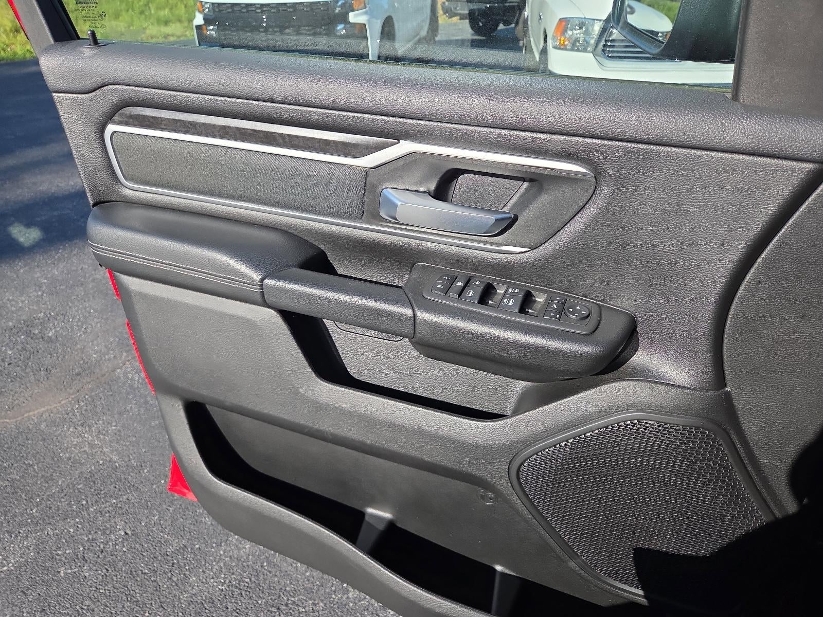 2022 RAM 1500 Big Horn 4x4 Crew Cab 5'7" Box