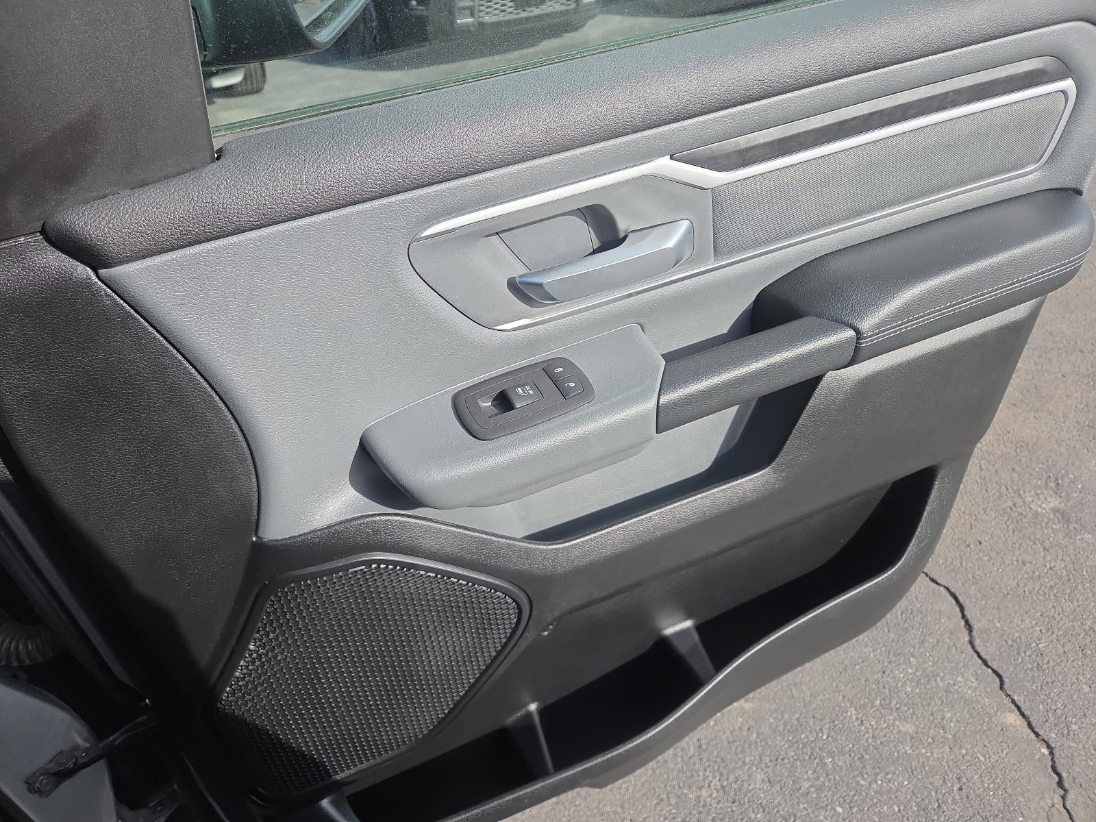 2021 RAM 1500 Big Horn 4x4 Crew Cab 5'7" Box