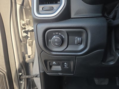 2021 RAM 1500 Big Horn 4x4 Crew Cab 5'7" Box