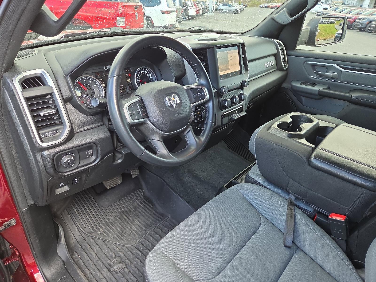 2022 RAM 1500 Big Horn 4x4 Crew Cab 5'7" Box