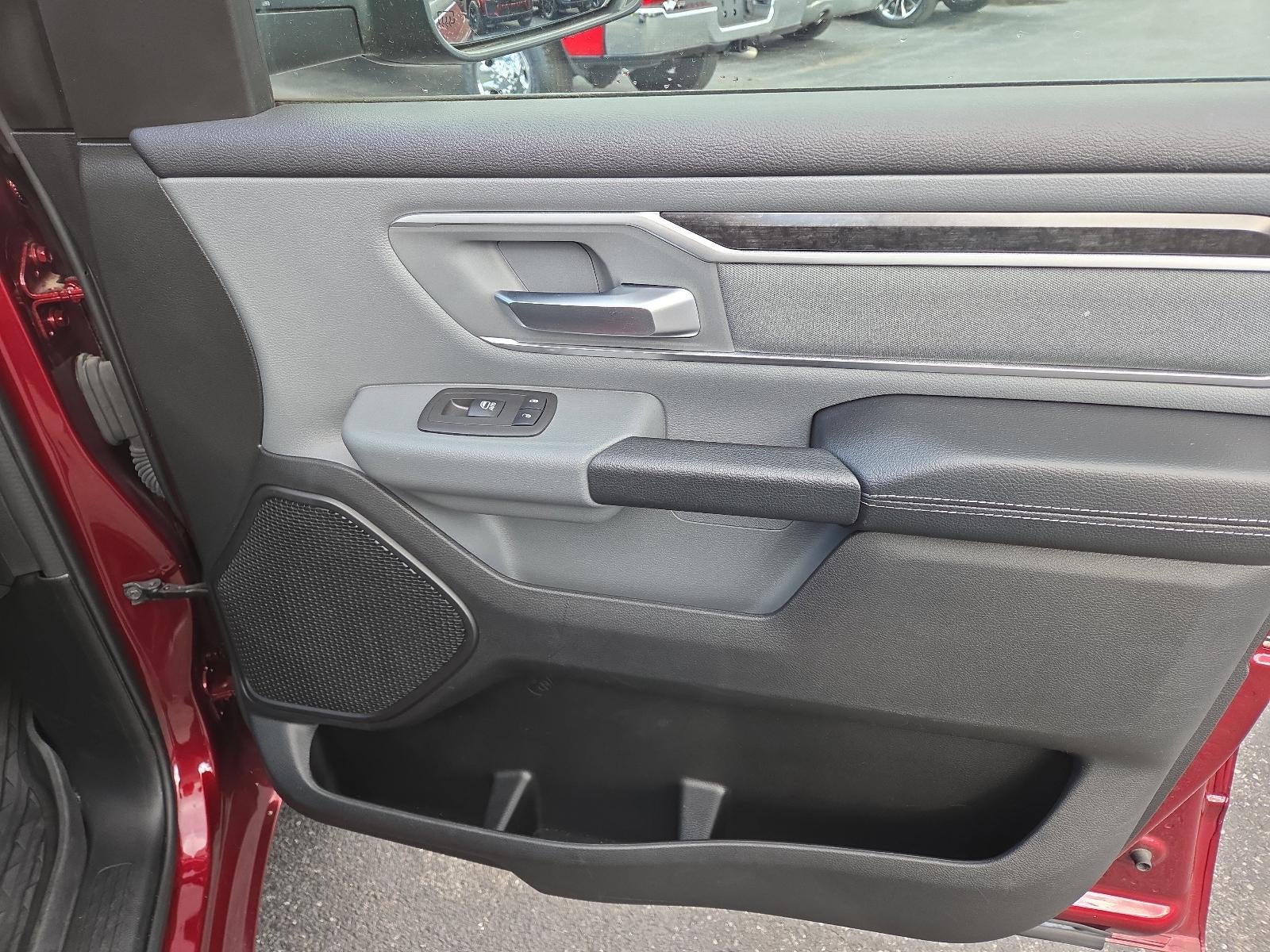 2022 RAM 1500 Big Horn 4x4 Crew Cab 5'7" Box