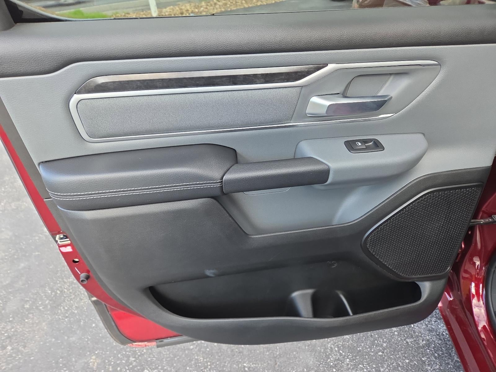 2022 RAM 1500 Big Horn 4x4 Crew Cab 5'7" Box