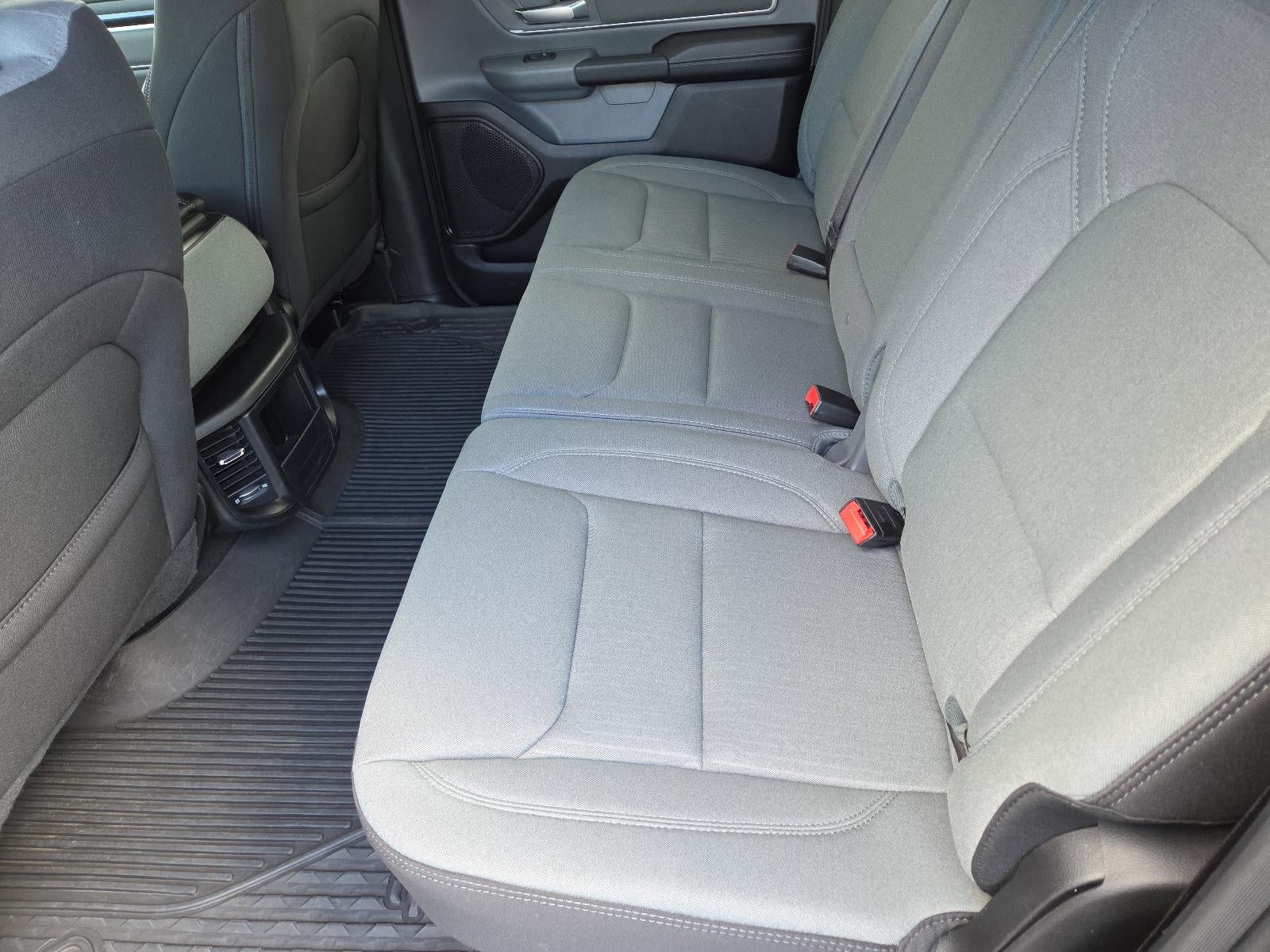 2022 RAM 1500 Big Horn 4x4 Crew Cab 5'7" Box