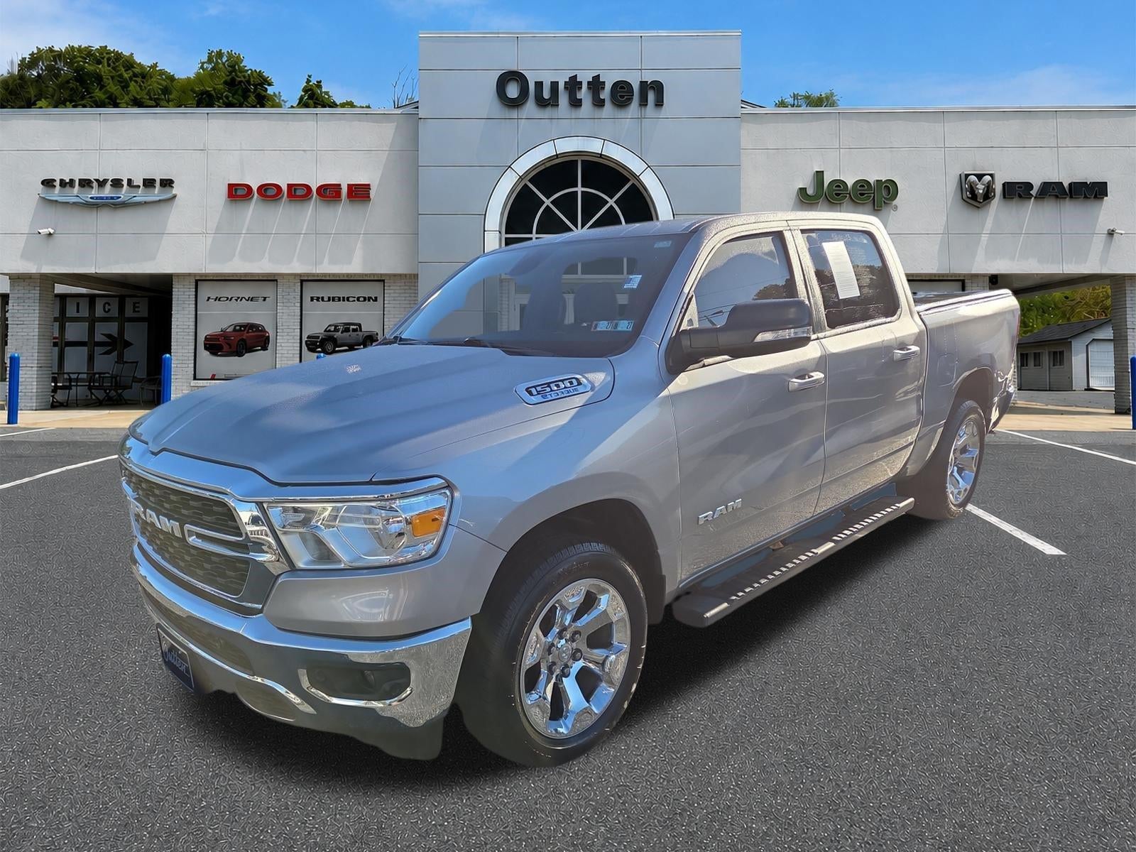 2022 RAM 1500 Big Horn 4x4 Crew Cab 5'7" Box