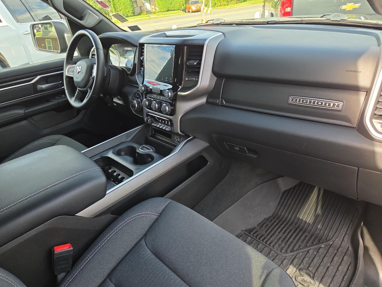 2022 RAM 1500 Big Horn 4x4 Crew Cab 5'7" Box