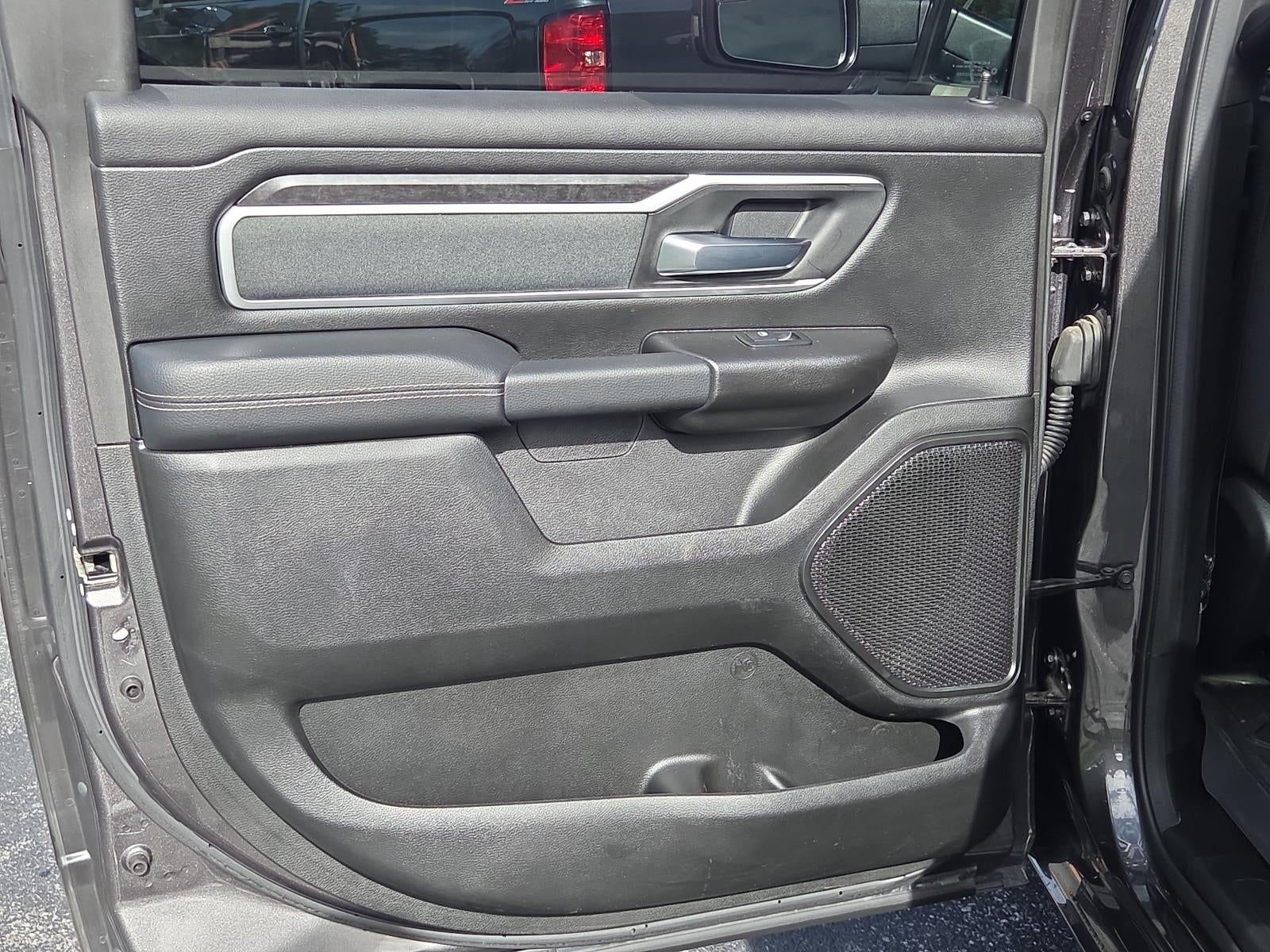 2022 RAM 1500 Big Horn 4x4 Crew Cab 5'7" Box