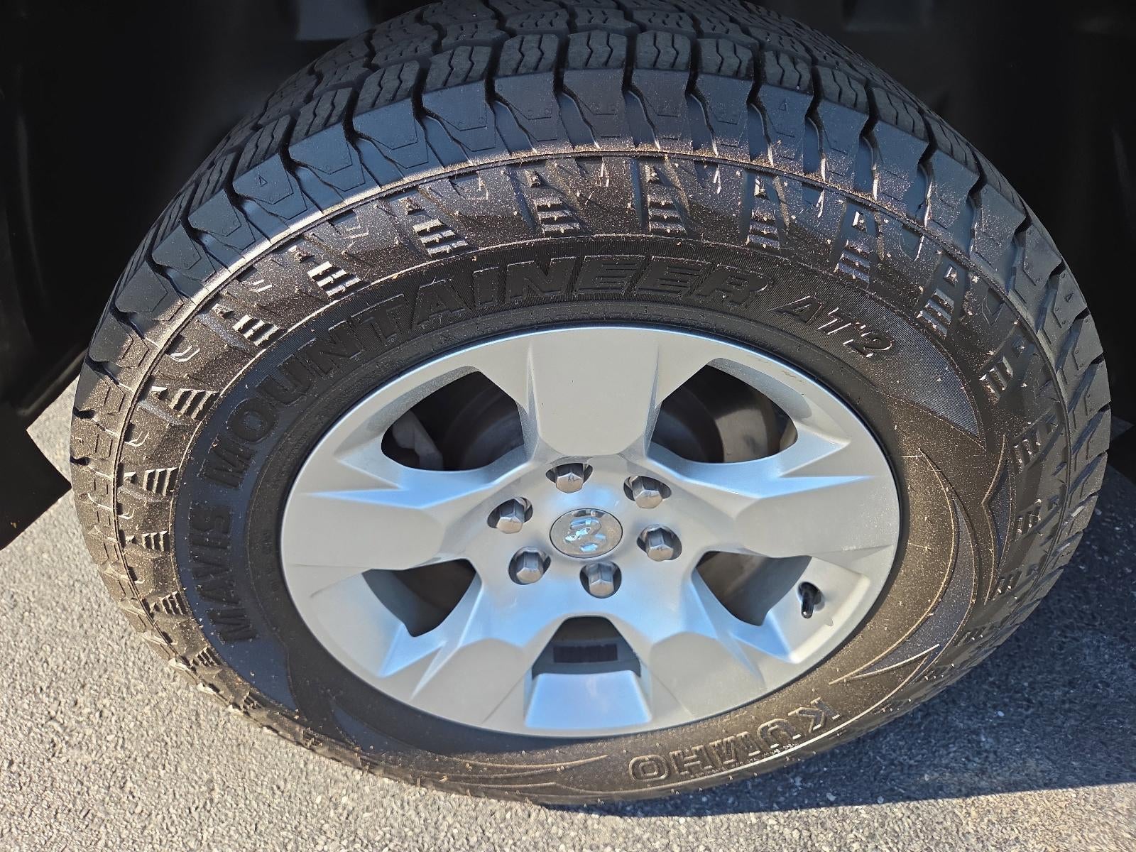 2021 RAM 1500 Big Horn 4x4 Crew Cab 5'7" Box