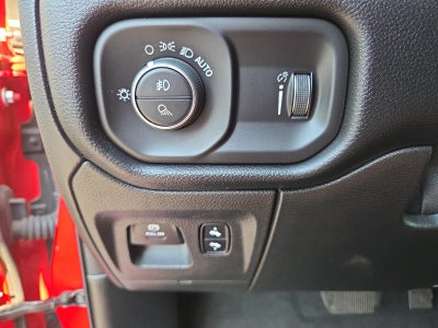 2020 RAM 1500 Big Horn 4x4 Crew Cab 5'7" Box