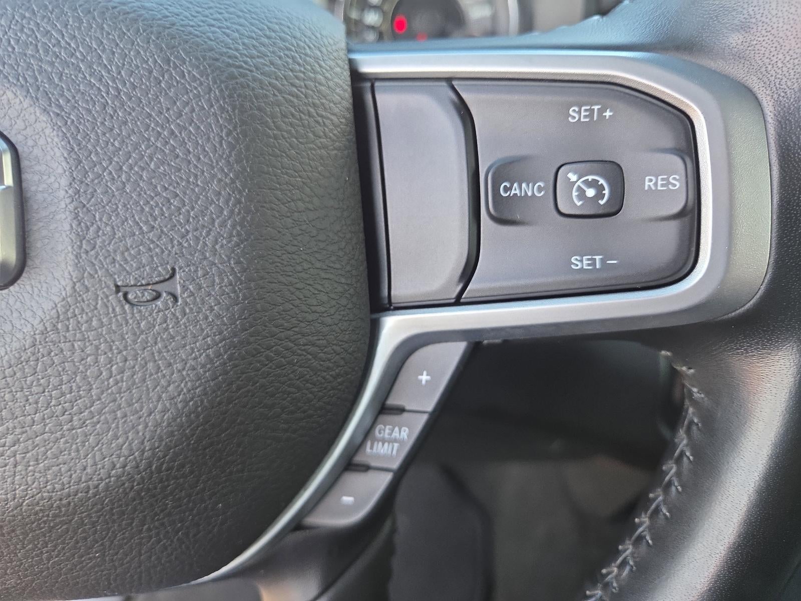 2021 RAM 1500 Big Horn 4x4 Crew Cab 5'7" Box