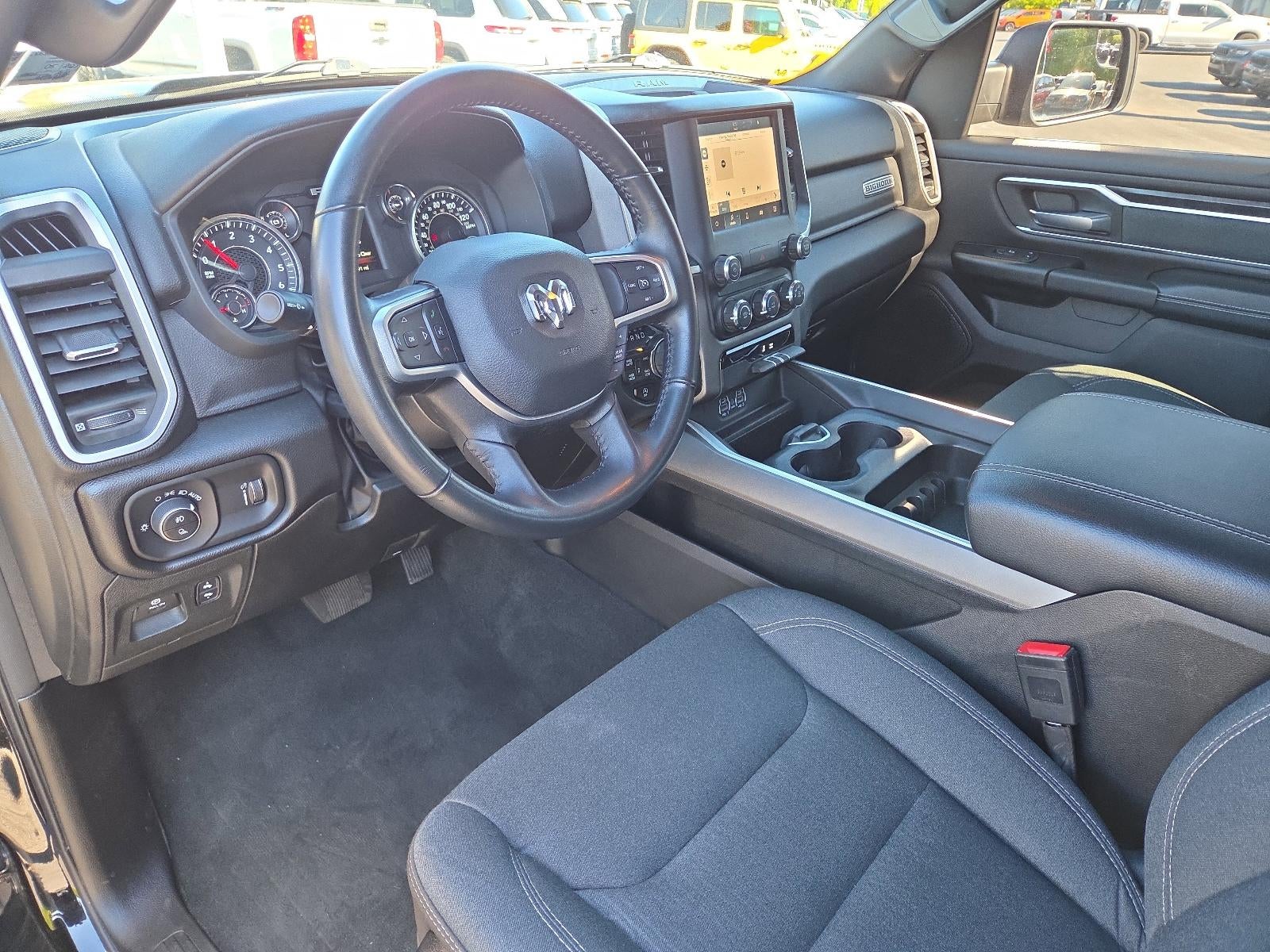 2022 RAM 1500 Big Horn 4x4 Crew Cab 5'7" Box