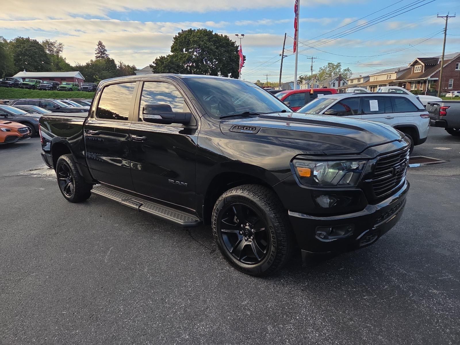 2021 RAM 1500 Big Horn 4x4 Crew Cab 5'7" Box