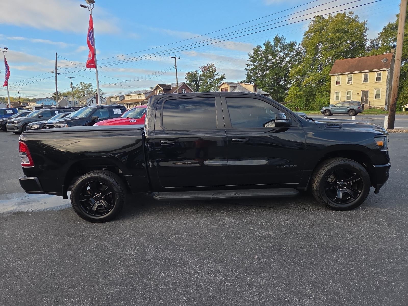 2021 RAM 1500 Big Horn 4x4 Crew Cab 5'7" Box