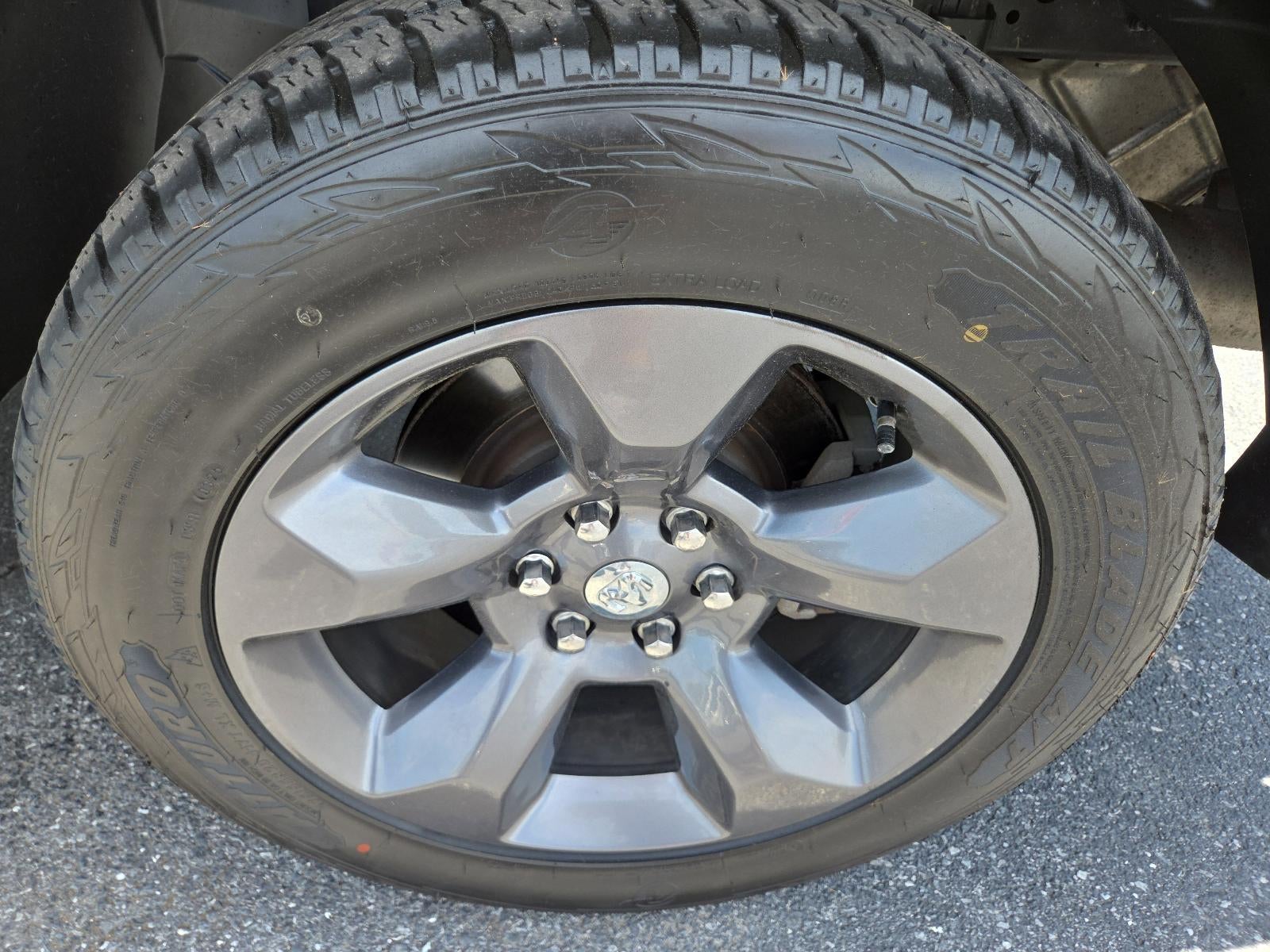 2023 RAM 1500 Big Horn 4x4 Crew Cab 5'7" Box