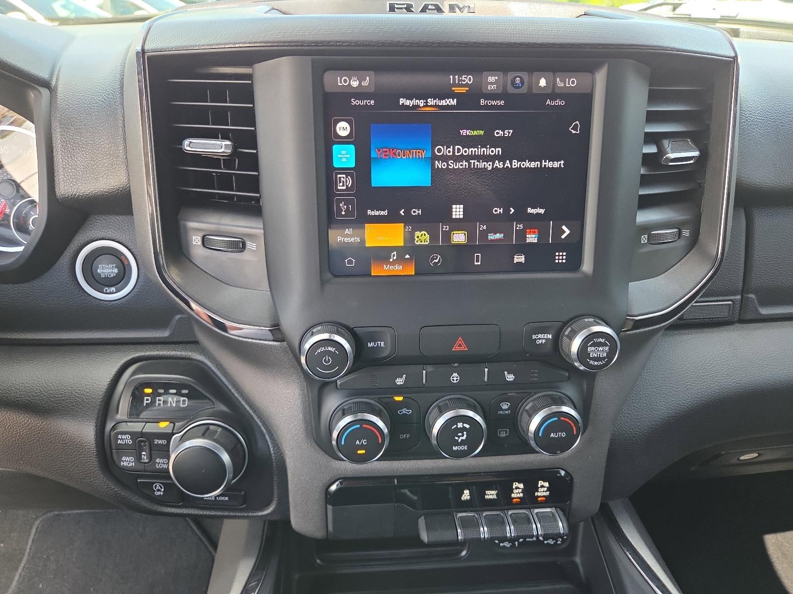 2023 RAM 1500 Big Horn 4x4 Crew Cab 5'7" Box