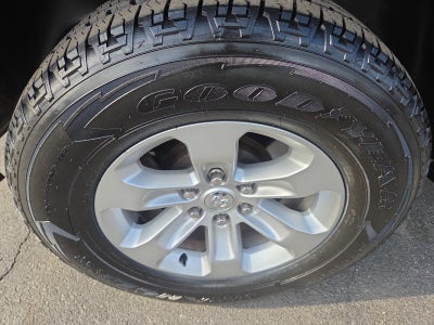 2023 RAM 1500 Laramie 4x4 Crew Cab 5'7" Box