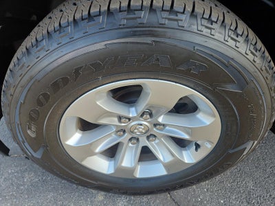 2023 RAM 1500 Laramie 4x4 Crew Cab 5'7" Box