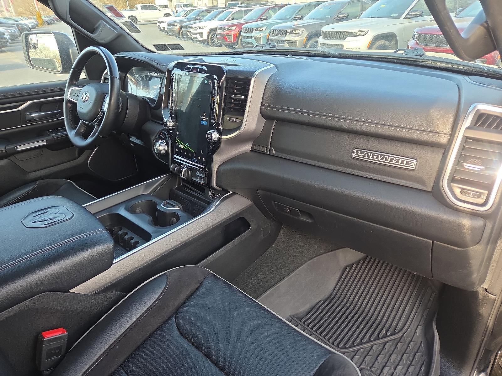 2023 RAM 1500 Laramie 4x4 Crew Cab 5'7" Box