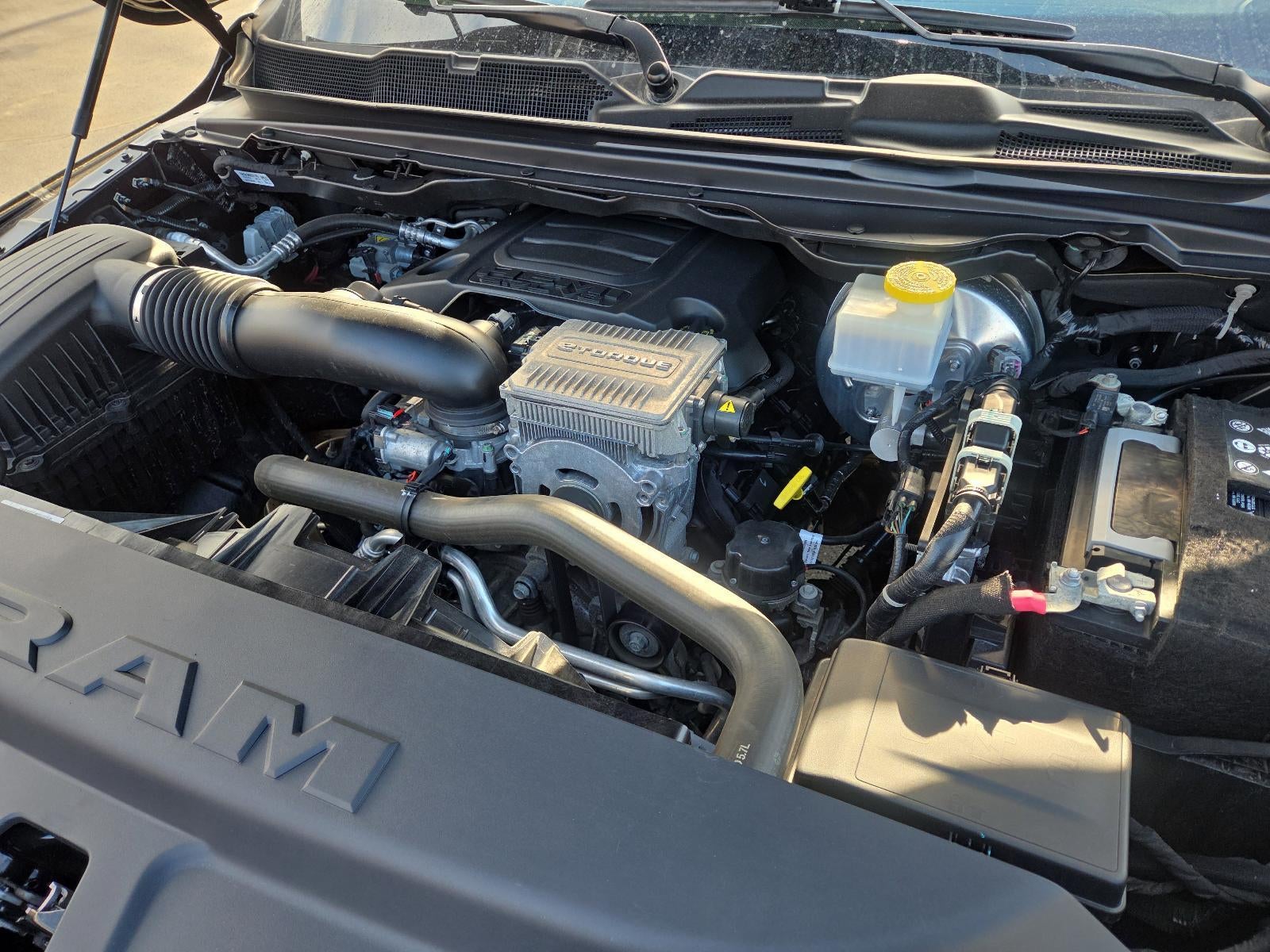 2023 RAM 1500 Laramie 4x4 Crew Cab 5'7" Box