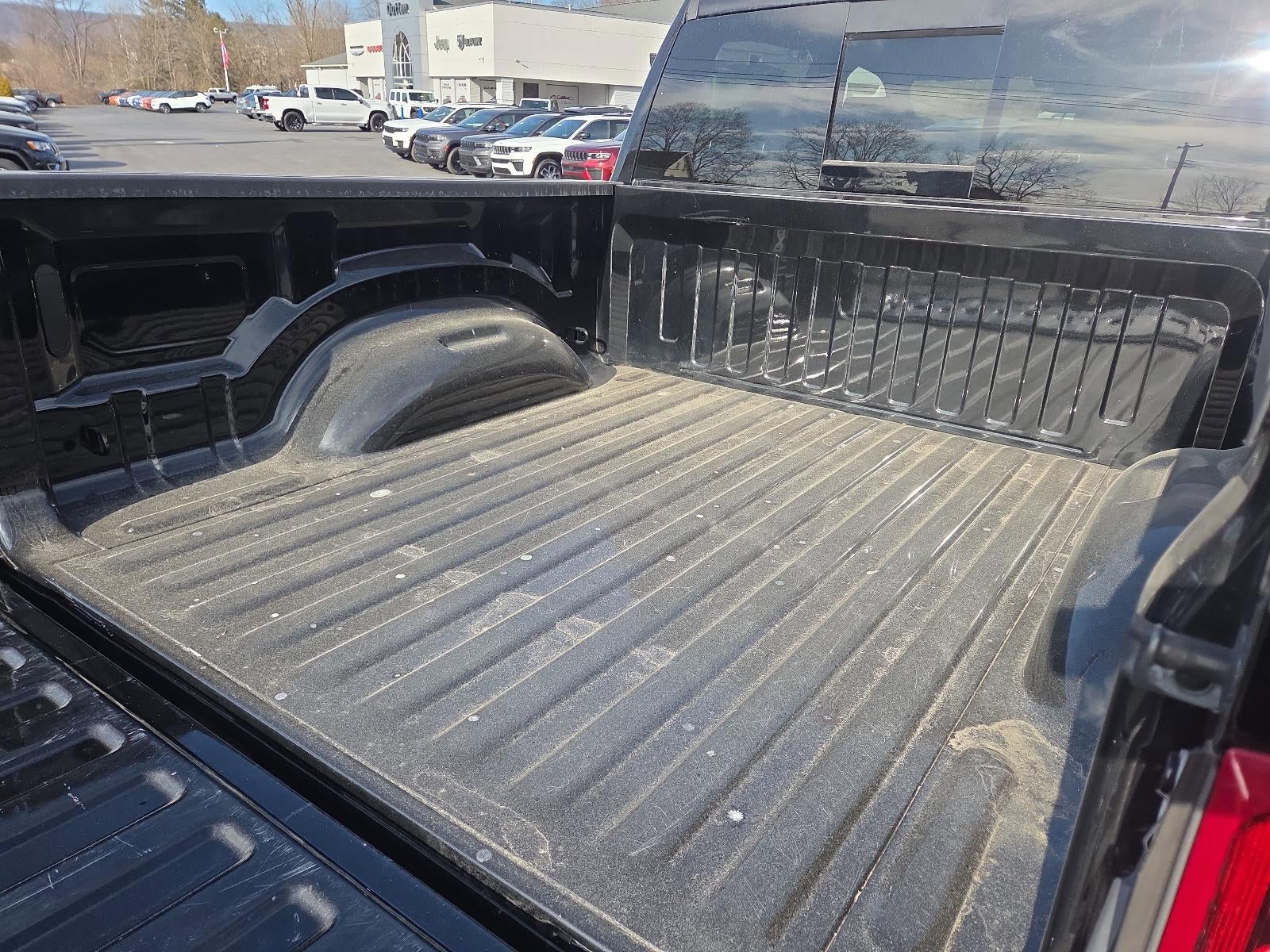 2023 RAM 1500 Laramie 4x4 Crew Cab 5'7" Box