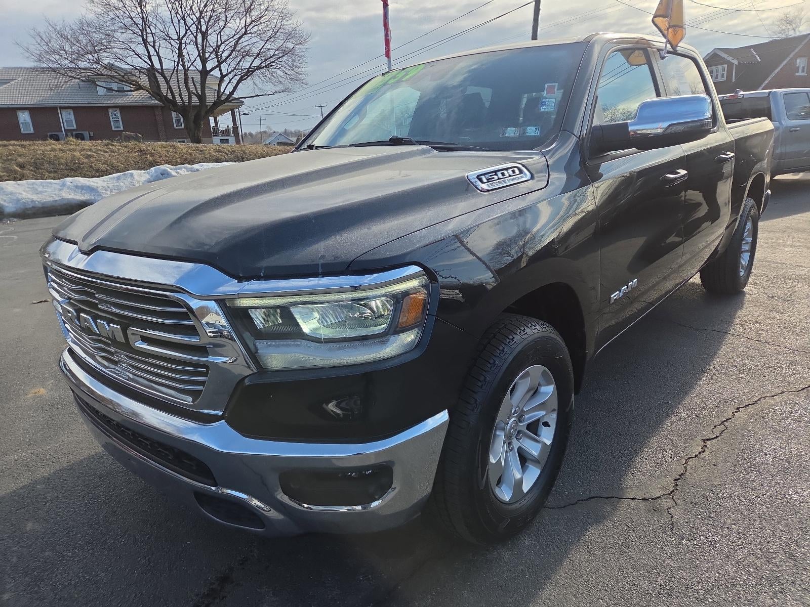 2023 RAM 1500 Laramie 4x4 Crew Cab 5'7" Box