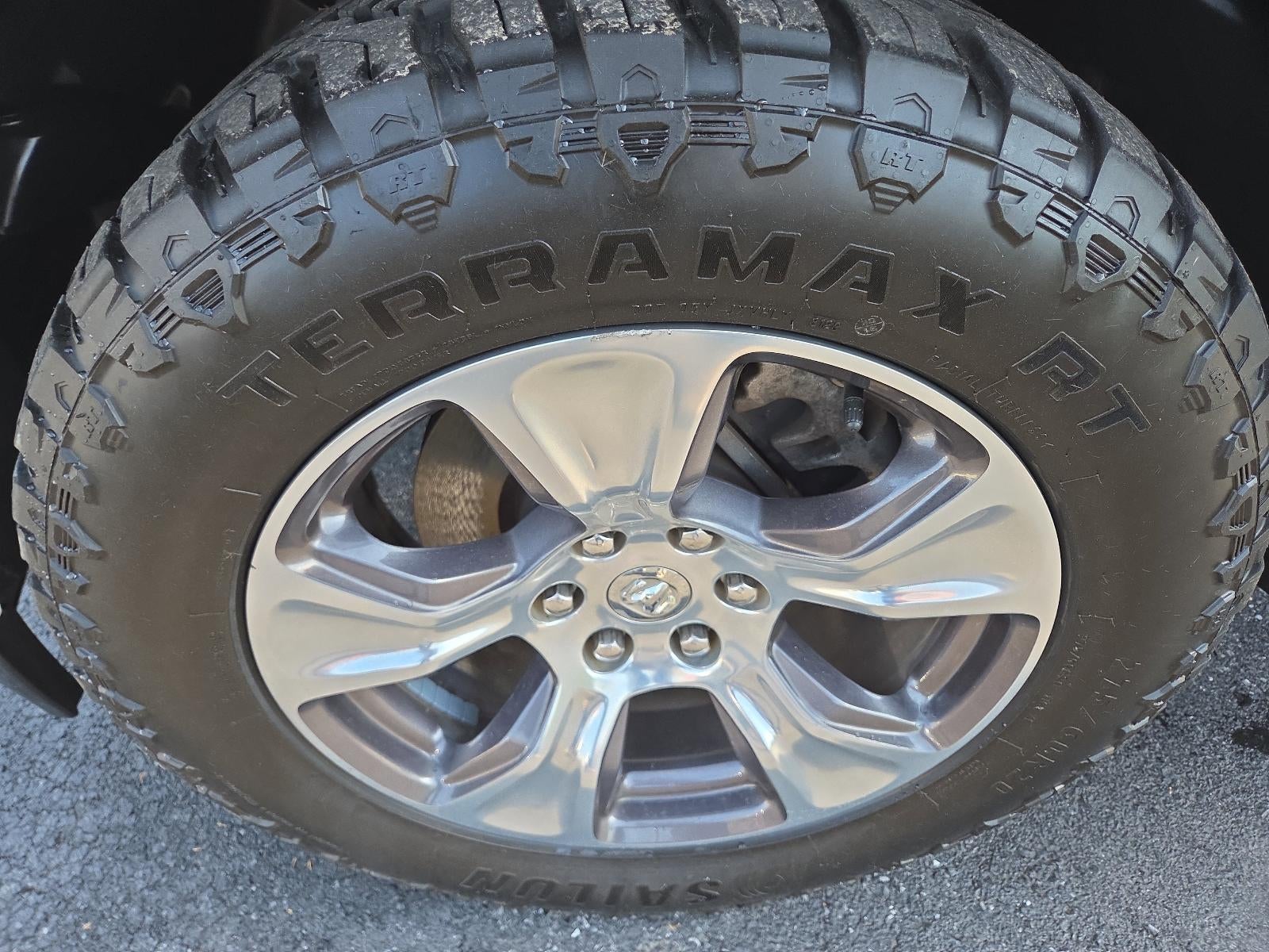 2022 RAM 1500 Laramie 4x4 Crew Cab 5'7" Box