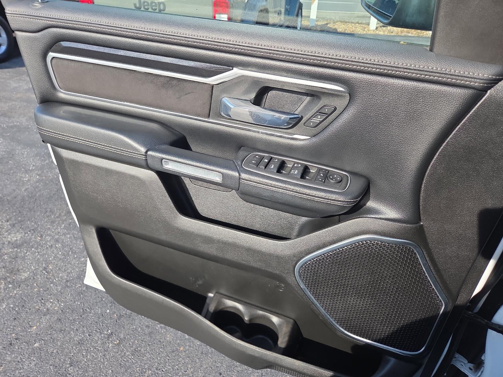 2022 RAM 1500 Laramie 4x4 Crew Cab 5'7" Box