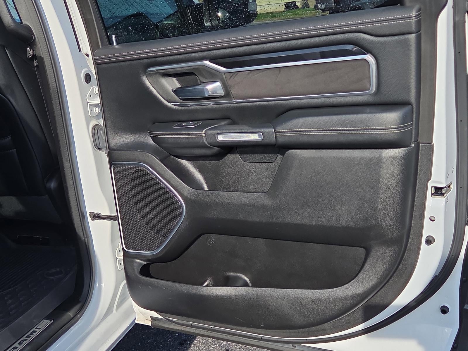 2022 RAM 1500 Laramie 4x4 Crew Cab 5'7" Box