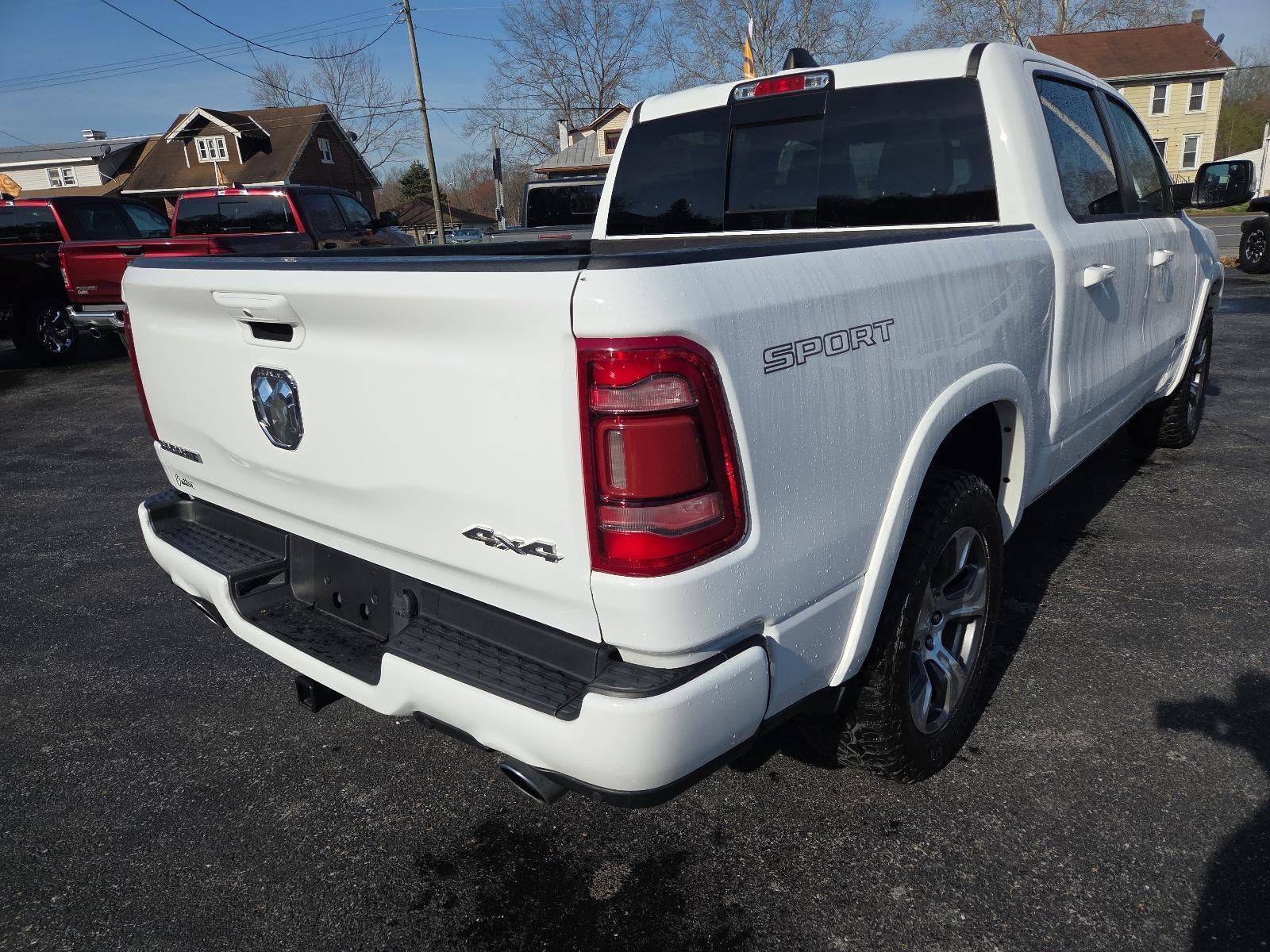 2022 RAM 1500 Laramie 4x4 Crew Cab 5'7" Box