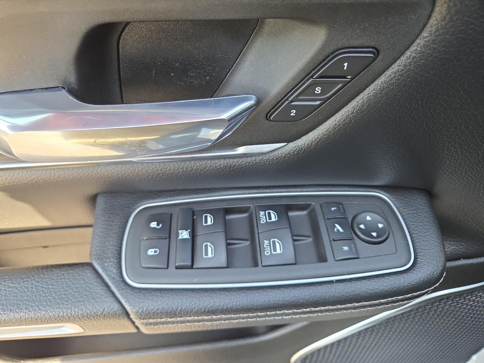 2022 RAM 1500 Laramie 4x4 Crew Cab 5'7" Box