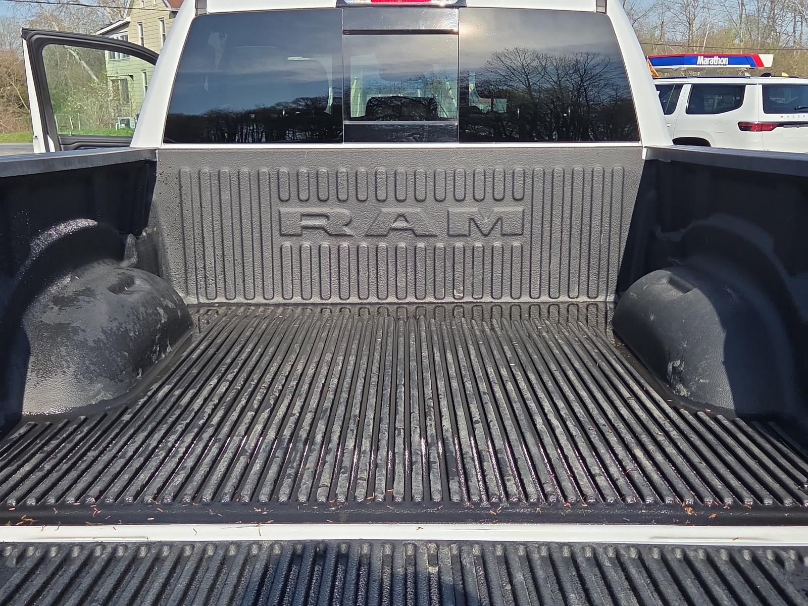 2022 RAM 1500 Laramie 4x4 Crew Cab 5'7" Box