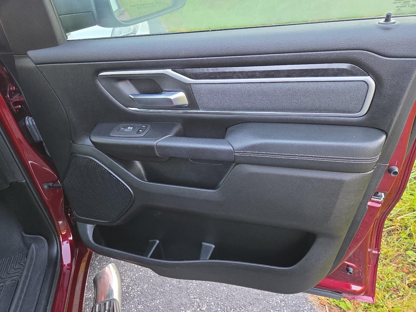 2022 RAM 1500 Big Horn 4x4 Crew Cab 6'4" Box